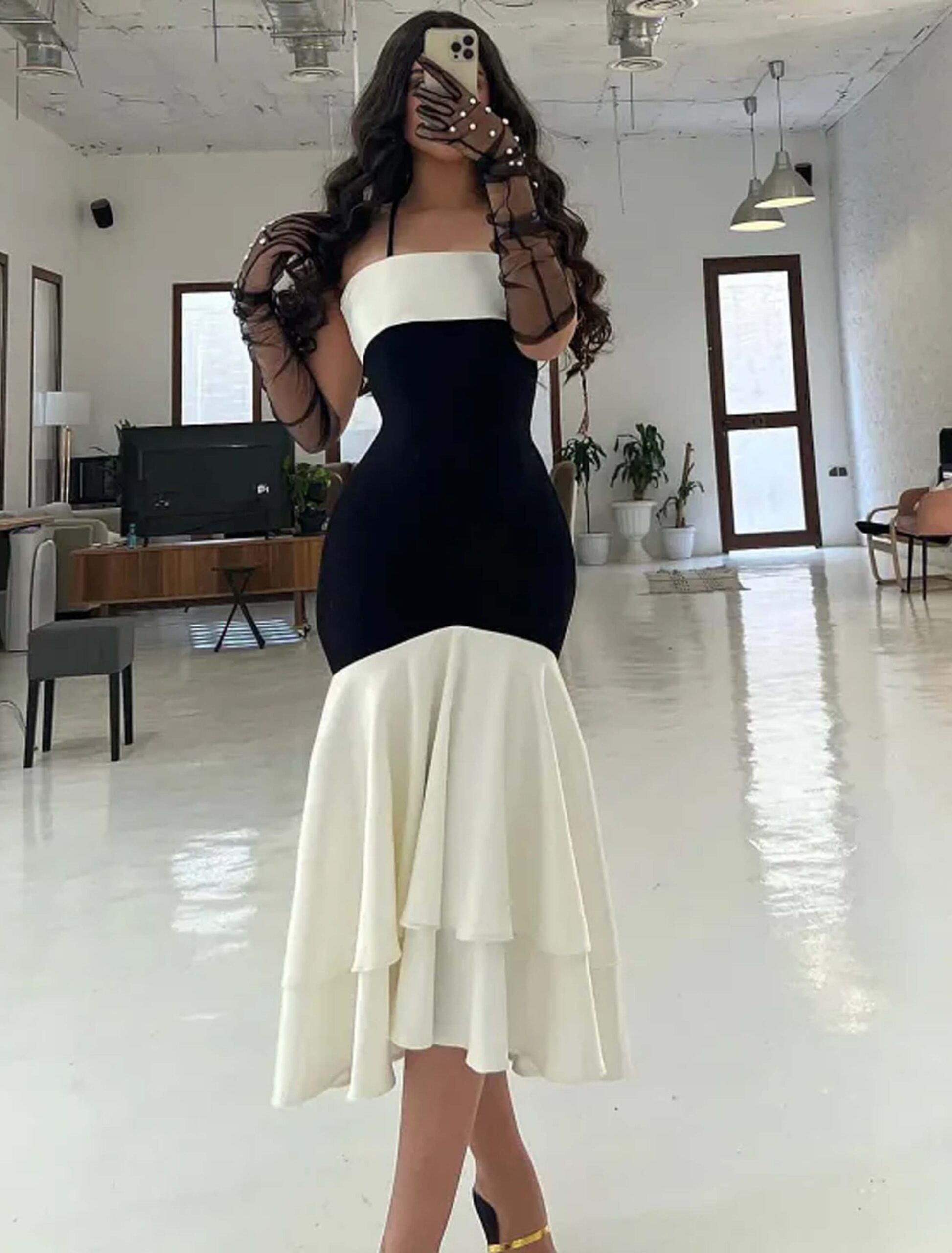 فستان بكسرات اسود من متجر Alyan