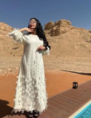 فستان ابيض ناعم طويل من متجر اليان