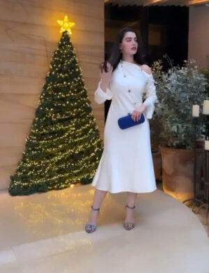 فستان ابيض شيك من متجر Alyanksa